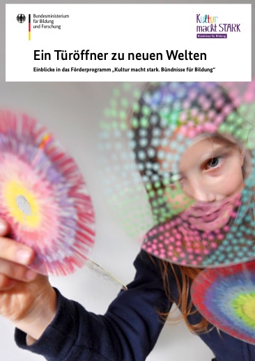 Erste Seite der Broschüre zum Förderprogramm "Kultur macht stark"